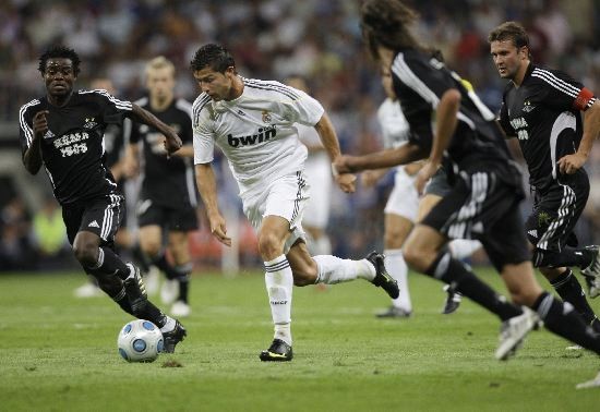 Cristiano se enfrenta a su primer examen oficial en el Madrid. 