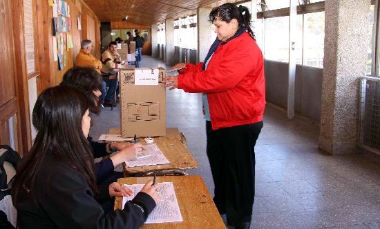 Escasa participacin ciudadana para decidir el futuro de la instalacin del supermercado. 