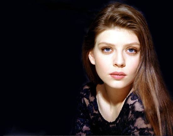 Amber Benson, de bruja buena a escritora exitosa. 