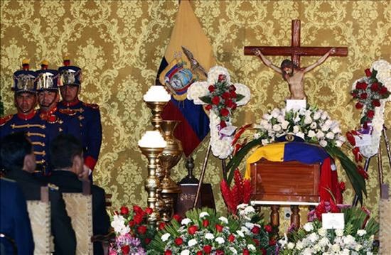 Con honores fueron despedidos los restos del joven militar ecuatoriano. 