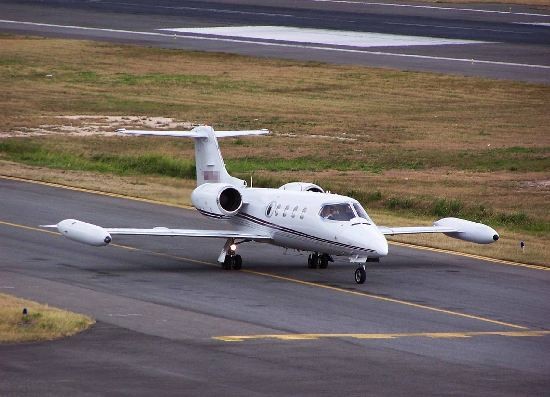 El Challenger, un Learjet de ejecutivos. El preferido de los K para viajar a Santa Cruz. 
