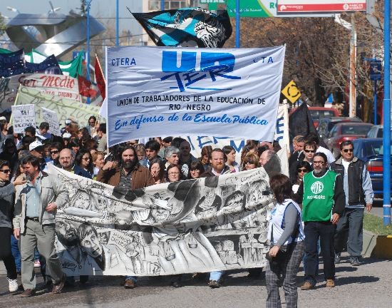 No a la judicializacin de la protesta fue el lema de la marcha. 