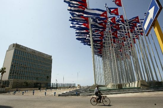 Los habitantes de Cuba son los ms afectados por el bloqueo comercial. 
