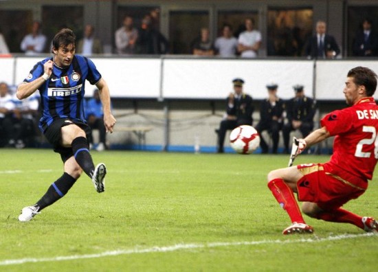 El atacante argentino marc el segundo del Inter al Napoli. 