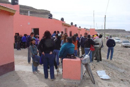 Las casas estn ubicadas entre los barrios Nuevo y El Sauce. 