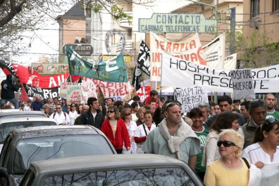 La movilizacin tuvo el respaldo de varias instituciones. El denominador comn fue la defensa de la salud pblica. 