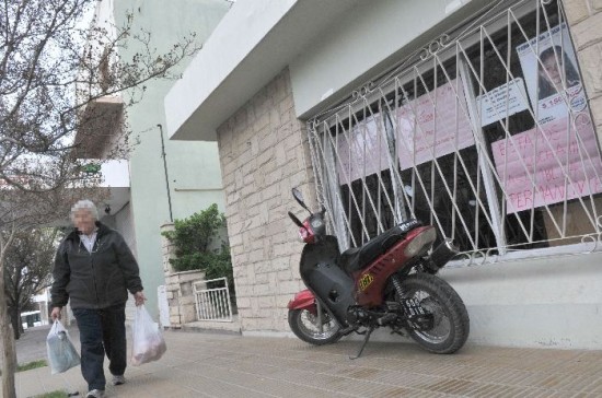 Trabajadores del Centro de Atencin a la Vctima exigen soluciones inmediatas. 