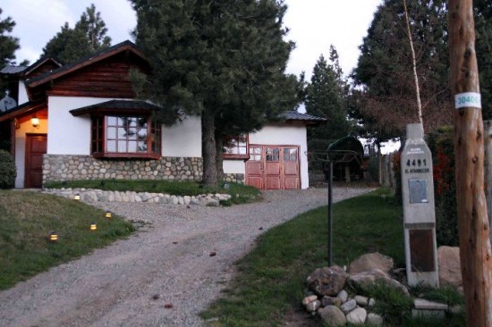 La casa de Hess en Bariloche era vigilada por la polica desde que el juez Garzn haba pedido las primeras detenciones por los 
