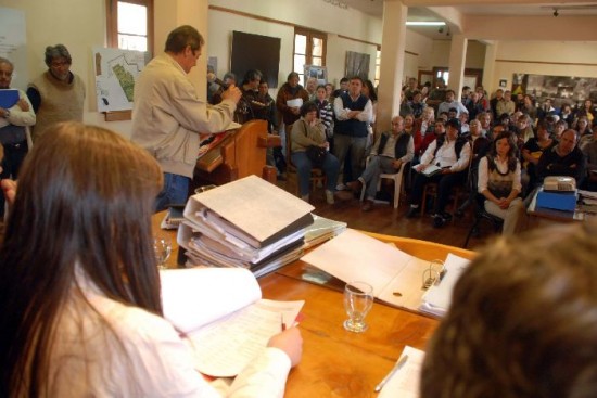 De los 65 expositores anotados, 35 participaron en el debate del proyecto inmobiliario del Alto en Bariloche. 