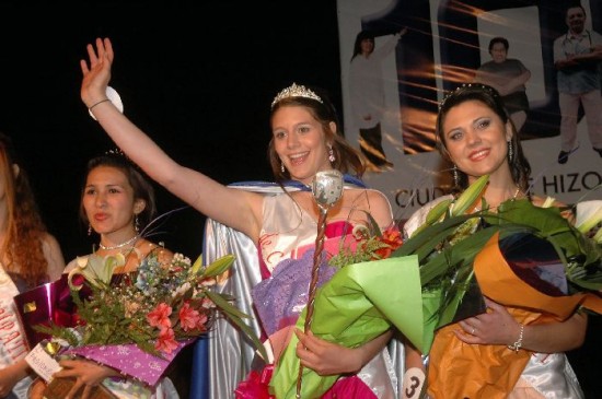 La eleccin de la soberana y sus princesas cerr el primer da de festejos por los 106 aos de la ciudad. 