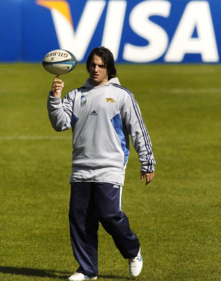 Agustn Pichot, quien represent a Argentina en la asamblea de Dinamarca, ayud para la vuelta del rugby. 