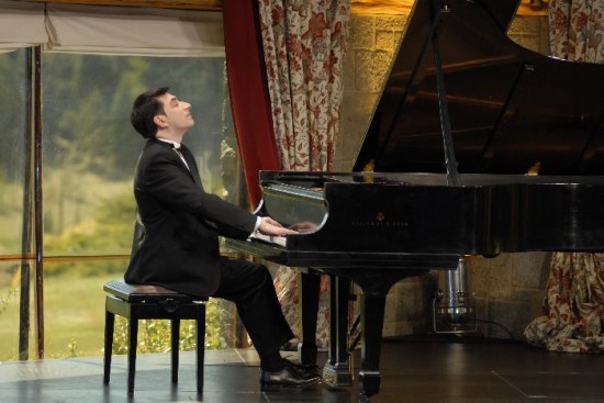 El reconocimiento del público al pianista argentino fue tal que tuvo que interpretar dos obras más. 