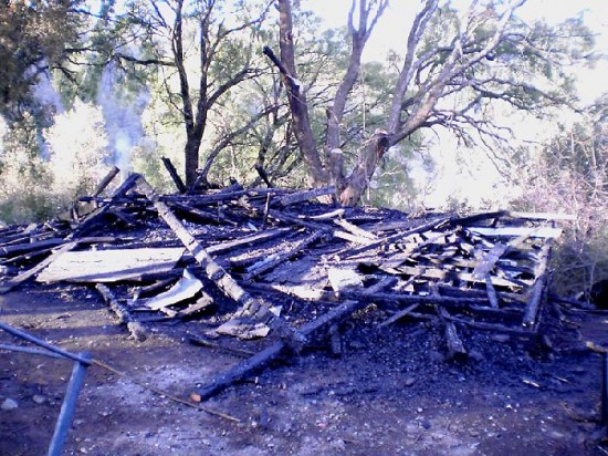 La gamella de los paraguayos consumida por el fuego a fin de septiembre. 
