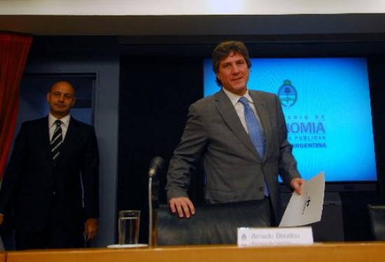 Boudou ya tiene aval del FMI y ahora tratar de convencer a bonistas que no aceptaron el canje de deuda con una nueva oferta. 