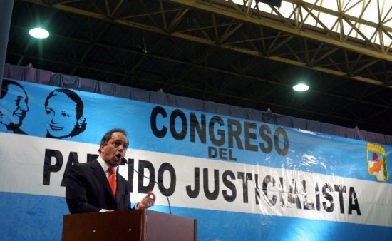 Scioli fue puesto al frente del PJ por Kirchner, luego de su derrota electoral el 28 de junio. 
