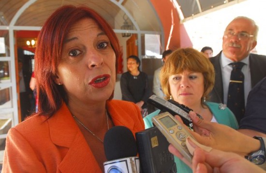 Las senadoras Marita Perceval y Nancy Parrilli. La ley nacional es de aplicacin obligada. 