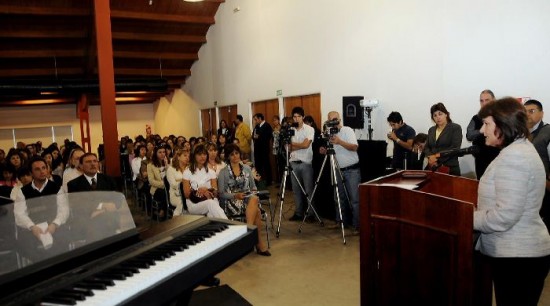 La vicegobernadora Pechen estuvo en la apertura del congreso. 