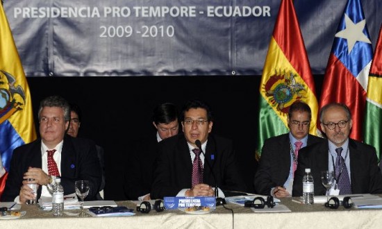 Ministros de Defensa y cancilleres de la regin se reunieron en Quito. 