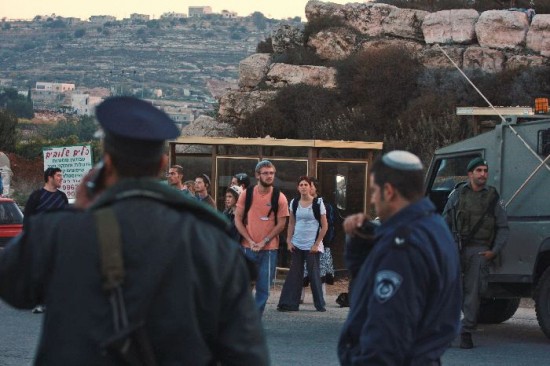 Soldados israeles se niegan a dejar colonias en Cisjordania. 