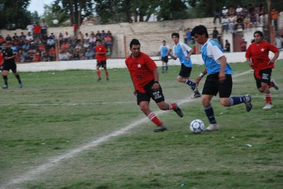 En el encuentro de ida, Sportsman se impuso a Puente Molina, por 2-0. 