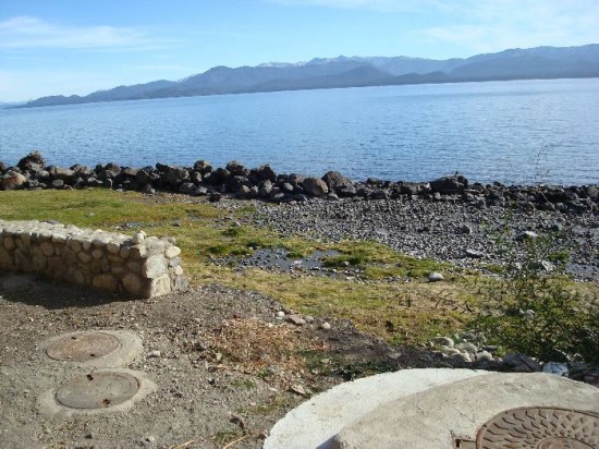 Los derrames continan siendo un problema en Bariloche para la contaminacin de los lagos. 