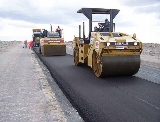 Tres tramos ms del asfalto en la Ruta 23 sern licitados pronto, dijo Saiz. 