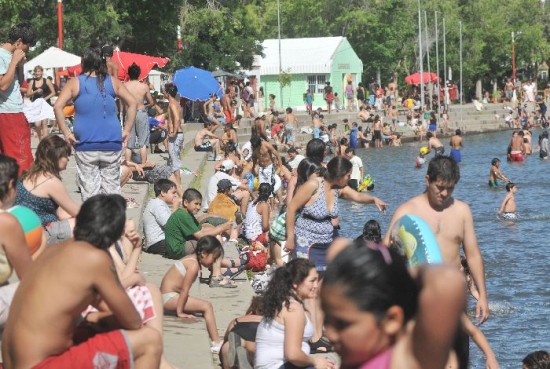 El balneario Municipal, el ms familiar de todos los centros recreativos. 