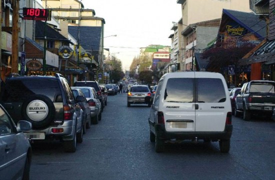 Bariloche busca mejorar la seguridad vial en la ciudad. 
