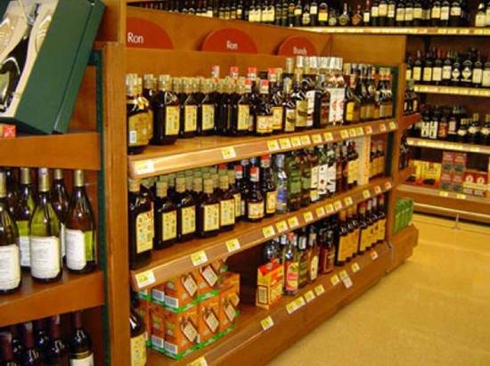 Con esta medida, que los comerciantes pagan una vez al ao, la comuna busca disminuir el consumo de bebidas alcohlicas. 