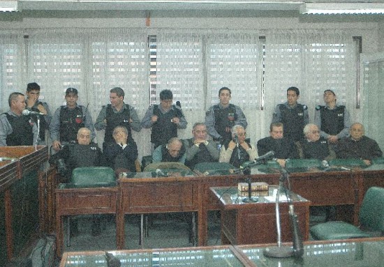 Ocho militares fueron condenados en la primera etapa de la investigacin, tras el juicio oral del 2008. 