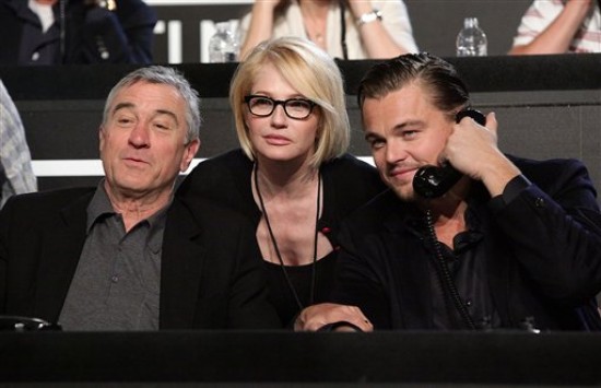 Robert De Niro, Ellen Barkin y Leonardo DiCaprio en la teletón. (FOTO AP)