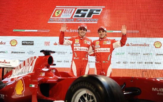 Alonso y Massa manejarn la nueva Ferrari F10. 