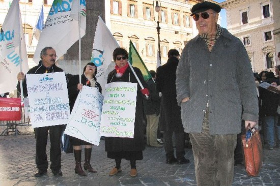 Los bonistas italianos han protestado en varias ocasiones por el canje. 