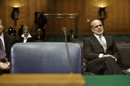 Bernanke seguir al frente, por escasa mayora. 