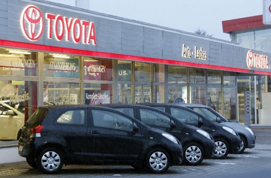 Los problemas con el pedal del acelerador de varios modelos de Toyota hicieron caer las ventas de la empresa un 14,1% en enero. 