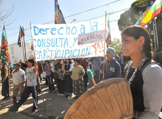 Fuera del edificio hubo una manifestacin y gran presencia policial. 