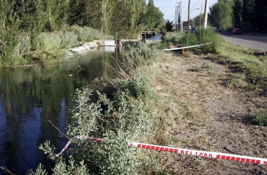 El lugar de donde fue rescatada la vctima, aguas abajo de la compuerta 